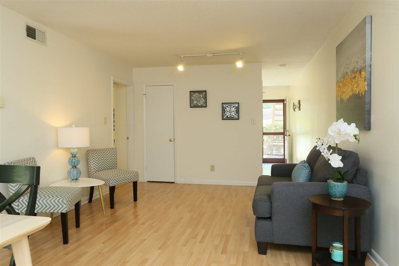 Large and Bright Living/Dining area