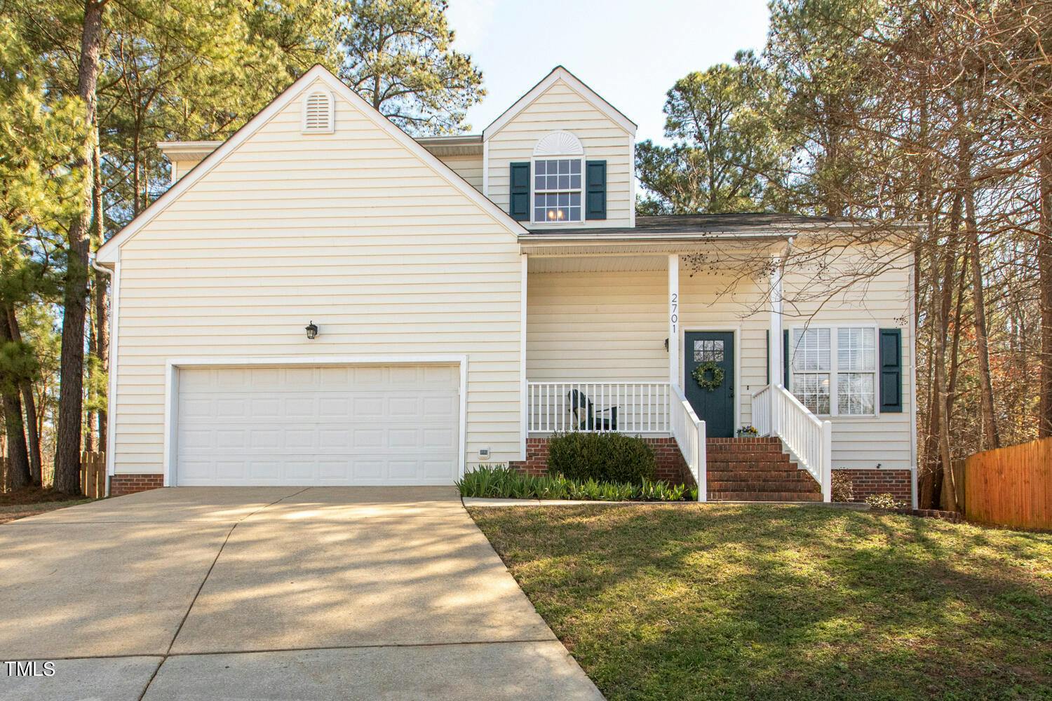 2701 Cassimir Ct Raleigh NC-large-001-00