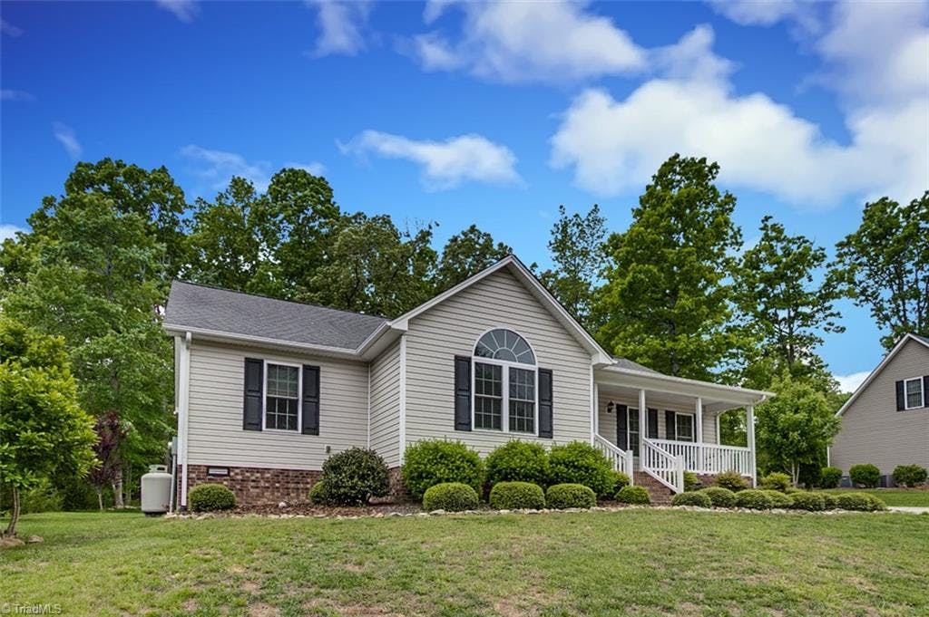Exterior photo of 534 Old Castle Drive, Randleman NC 27317. MLS: 930365