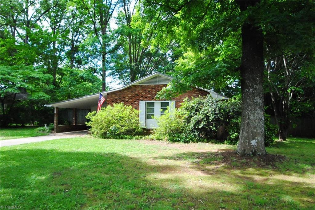 Exterior photo of 6132 Arden Drive, Clemmons NC 27012. MLS: 931970