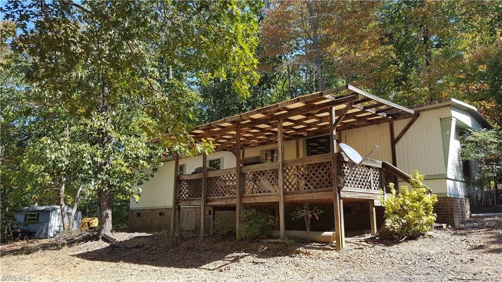 This could be a weekend get away or place for friends when you come to enjoy all Badin Lake activities.  It could be a place for guests to stay for the low price of $29,900. It could also be used as storage if you own property at the lake.