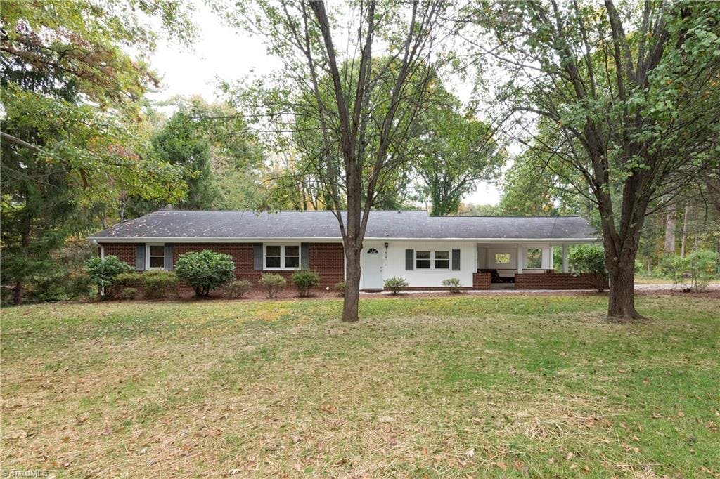 Exterior photo of 6141 Arden Drive, Clemmons NC 27012. MLS: 955298