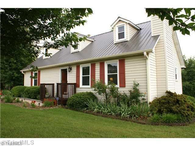 Exterior Front. Gorgeous Cape Cod! Affordable and Move in Ready!!