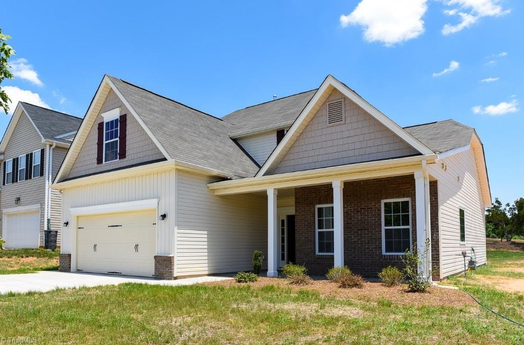 Exterior photo of 178 Creeks Edge Ct, Clemmons NC 27012. MLS: 754891