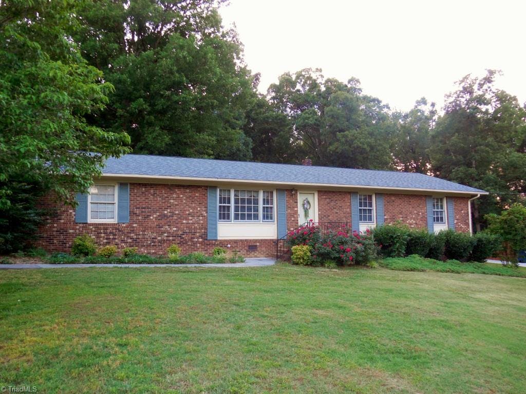 Exterior photo of 6904 Tulane Drive, High Point NC 27263. MLS: 758670