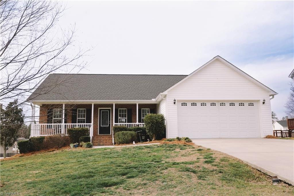 Welcome home to 117 Coral Lane!  Low maintenance brick and vinyl exterior, spacious yard, and lots of updates!