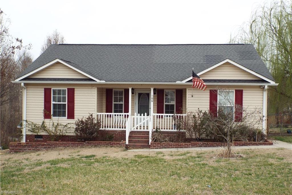 Exterior photo of 106 Nathan Court, Thomasville NC 27360. MLS: 824663