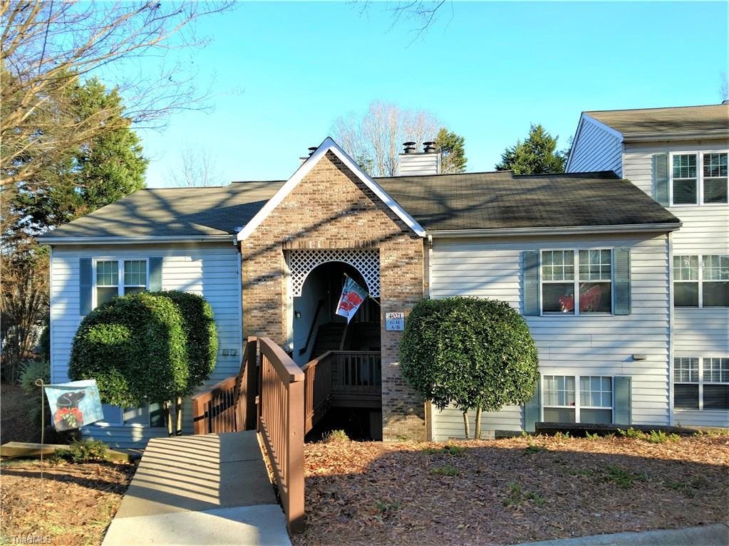 Exterior photo of 4021 Whirlaway Court # A, Clemmons NC 27012. MLS: 861065