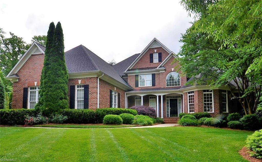 Beautiful front view showcasing exquisite landscaping.