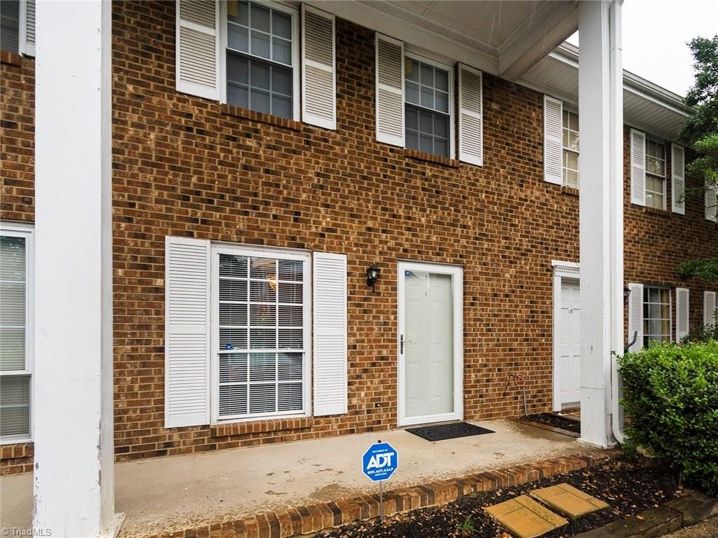 Welcome to 1311 W Meadowview! Built in 1973, this condominium complex is established and close to amenities! Get ready to call this 2 bedroom/ 1.5 bathroom your home!