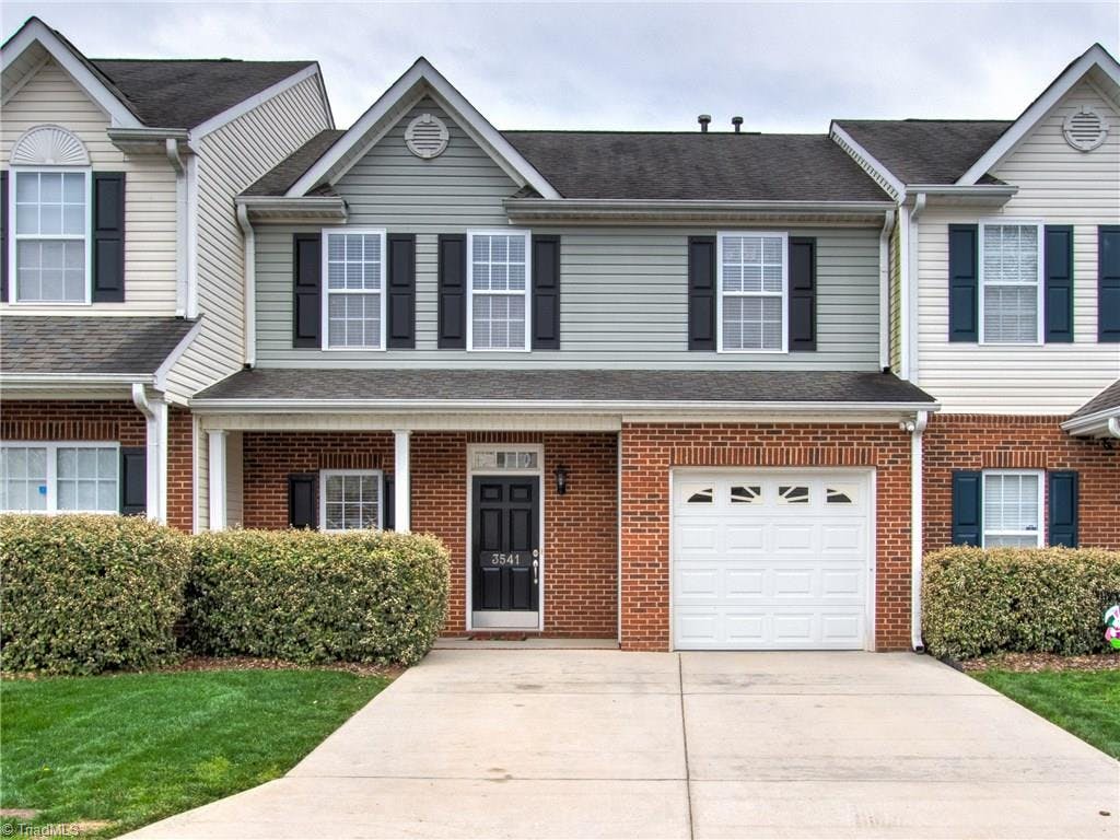Welcome home to 3541 Park Hill Crossing Drive! Awesome 3 Bedroom 2.5 Bath with Loft area and 1 car garage!