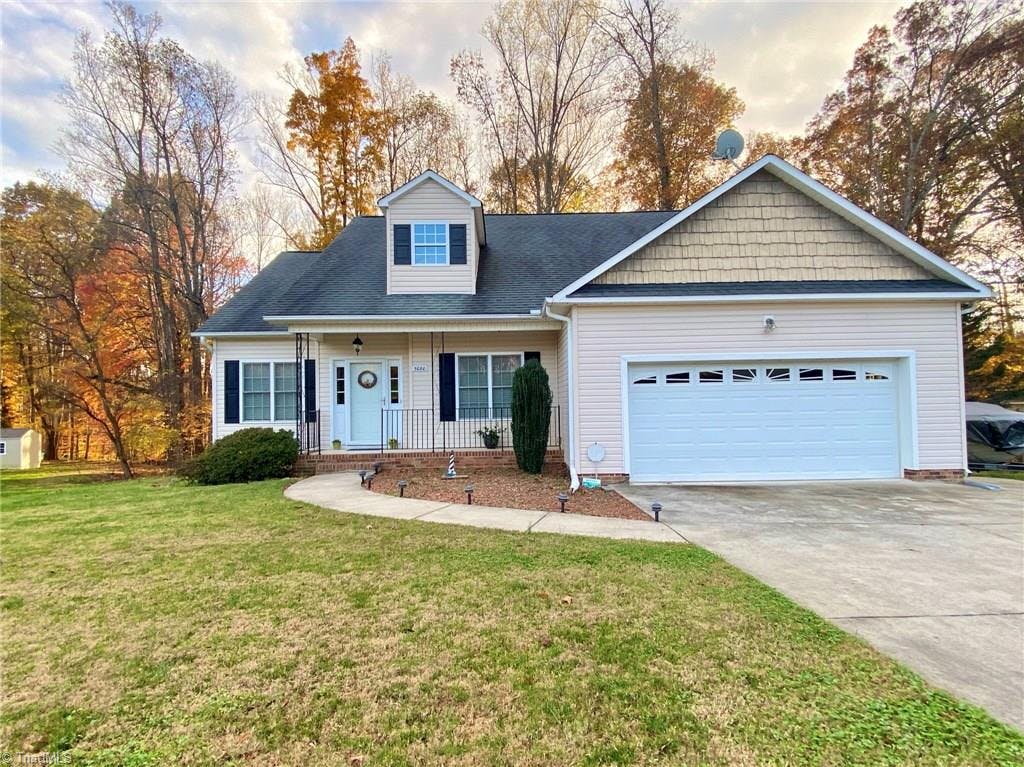 Exterior photo of 5080 Sheffield Place Drive, Kernersville NC 27284. MLS: 002513