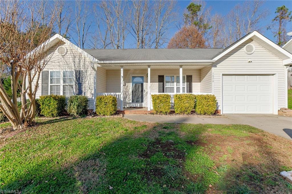 Exterior photo of 1470 Lewisburg Pointe Drive, Clemmons NC 27012. MLS: 005291