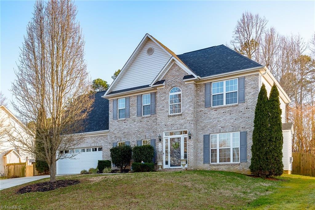 Welcome home to 2304 Glen Cove Way in High Point!