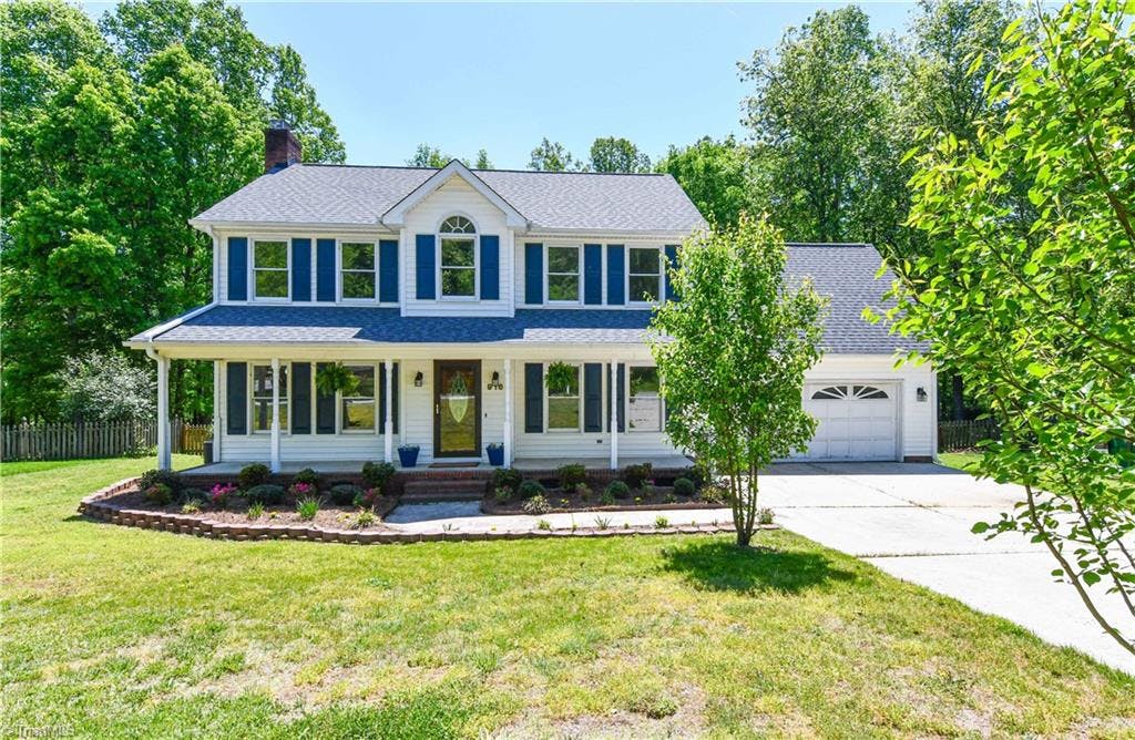 Adorable 916 New Hampshire is just waiting for you to make it your home!