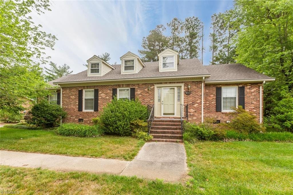 Exterior photo of 1004 Shalimar Drive, High Point NC 27262. MLS: 1027107