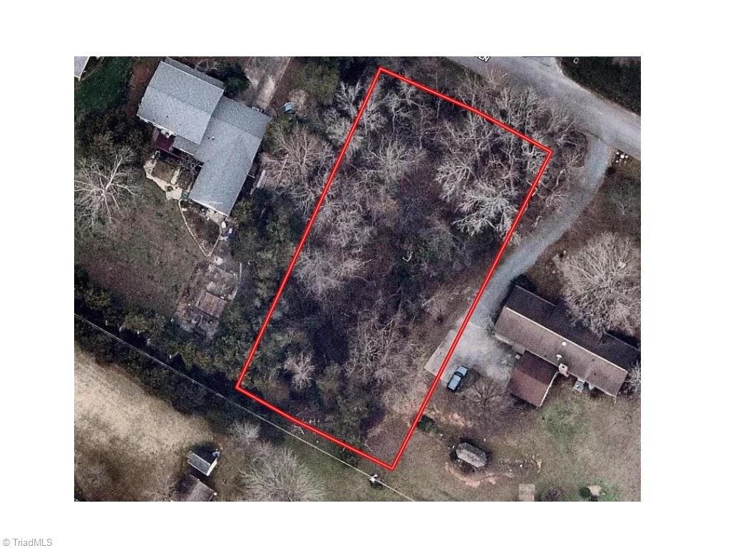 Exterior photo of 0.41 acre lot on Lancelot Lane, Graham NC 27253. MLS: 1028203