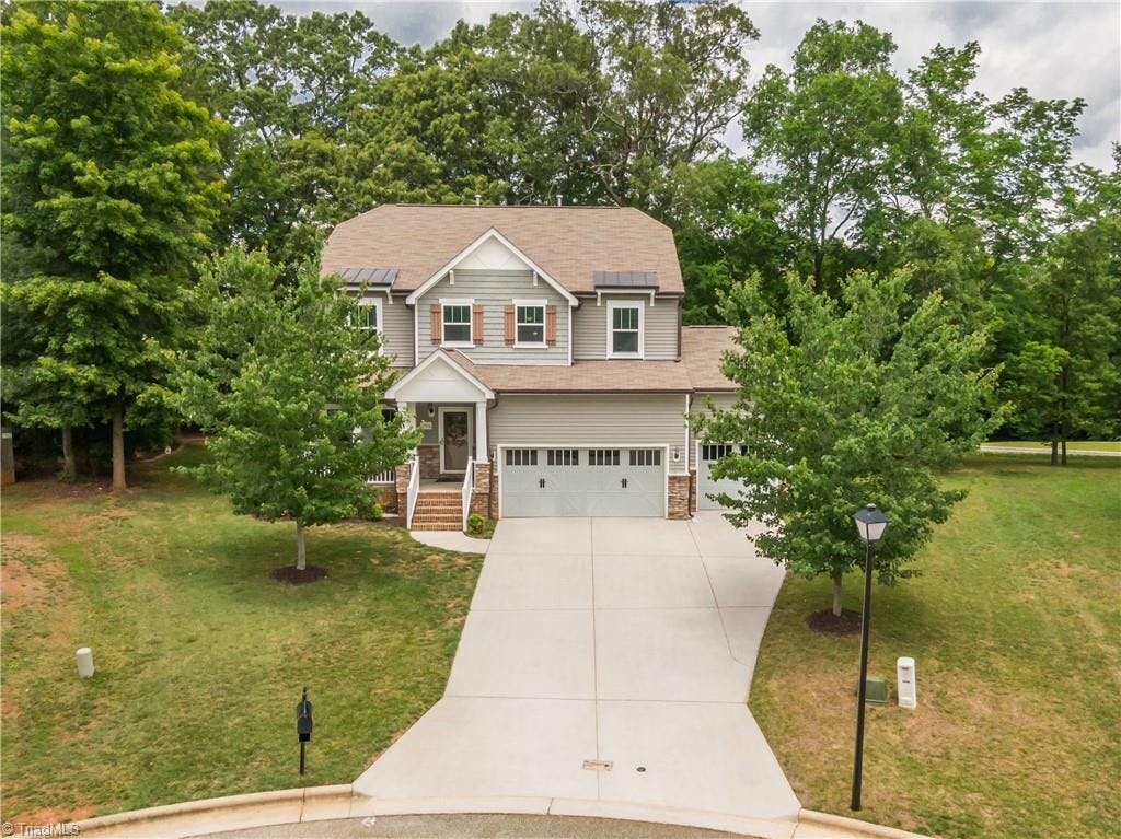 Exterior photo of 2806 Splitbrooke Drive, High Point NC 27265. MLS: 1032513