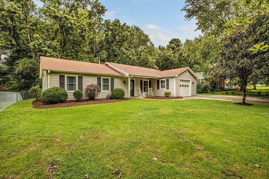 Exterior photo of 1921 Middlewood Court, High Point NC 27265. MLS: 1038304