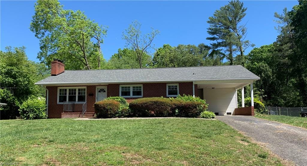 Exterior photo of 407 Brentwood Avenue, Mount Airy NC 27030. MLS: 1047525
