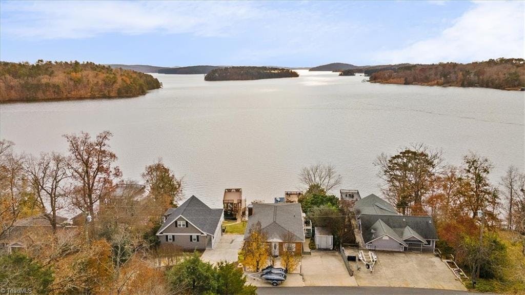 A little slice of Heaven! This lake front home has Million $ Views!
