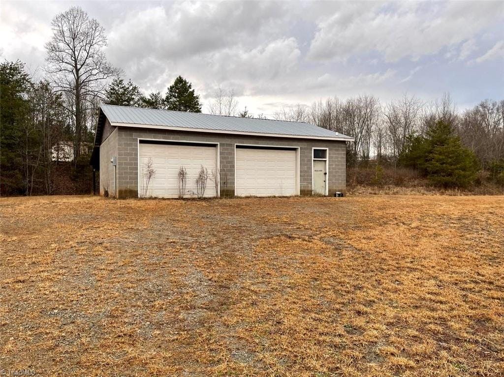 Exterior photo of 1887 NC highway 16, Taylorsville NC 28681. MLS: 1058418