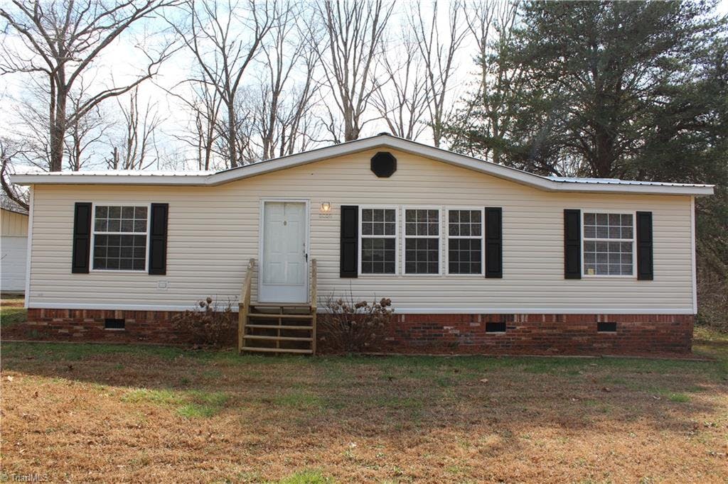 Exterior photo of 1214 Mount Zion Church Road, Thomasville NC 27360. MLS: 1061206