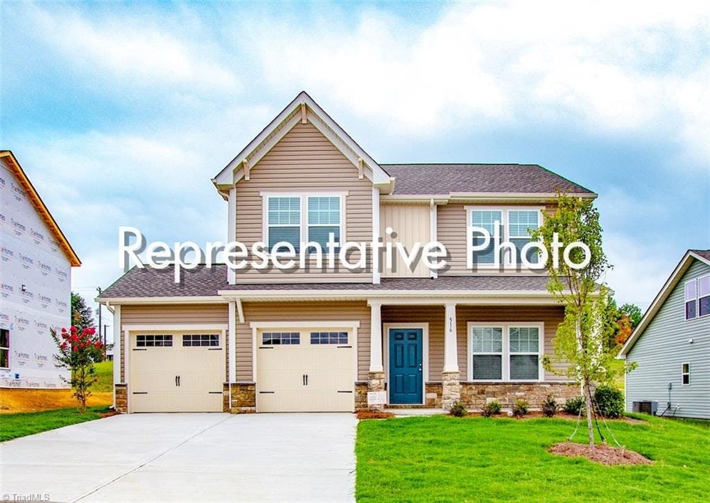 Exterior photo of 118 Centerpiece Drive # 18, High Point NC 27265. MLS: 1069867