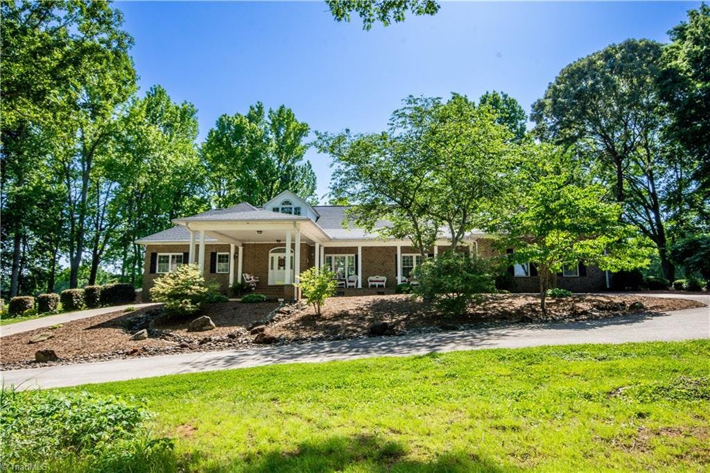 Exterior photo of 210 Airpark Drive, Mooresville NC 28115. MLS: 1070125