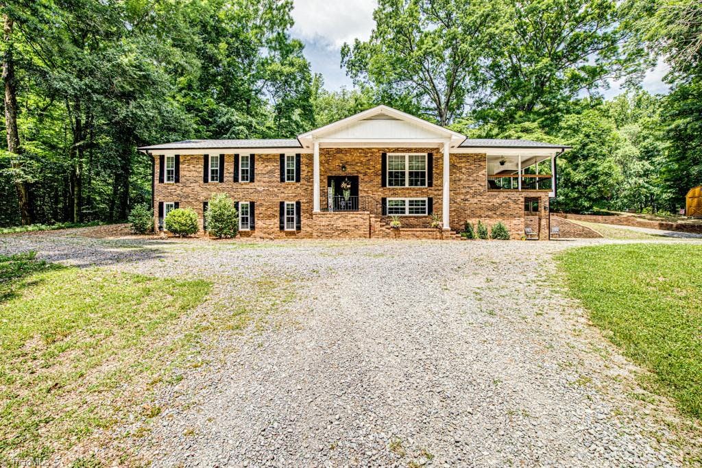 Exterior photo of 7660 River Brook Trail, Clemmons NC 27012. MLS: 1072185