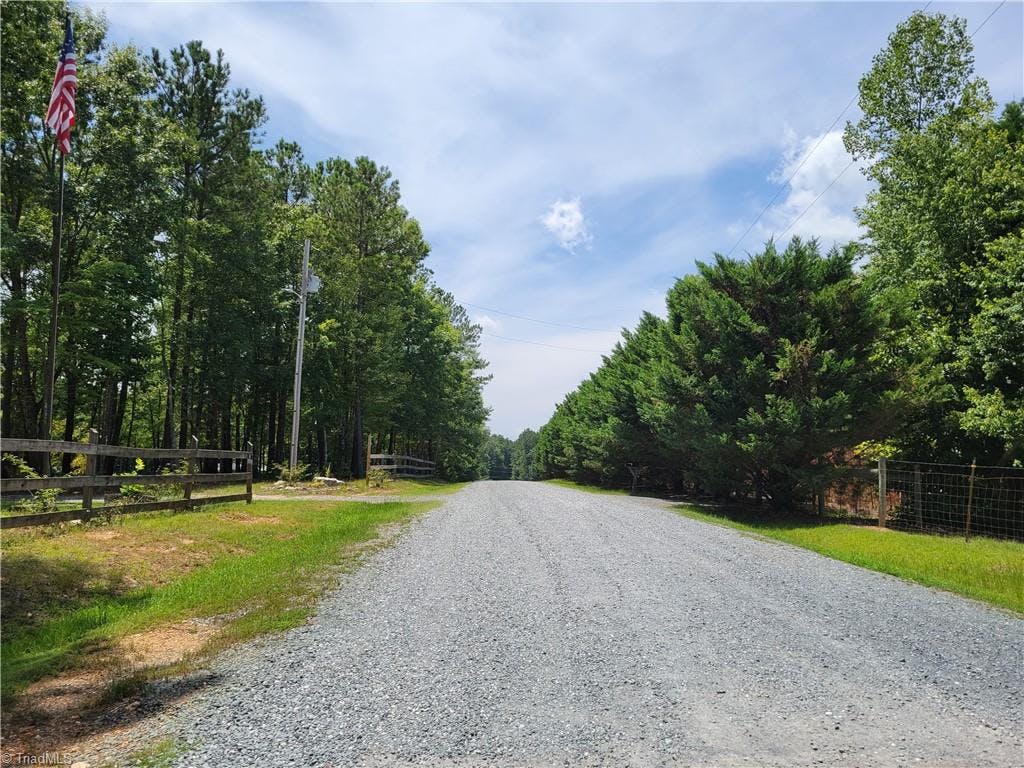 Cabin Estate Trail, private road