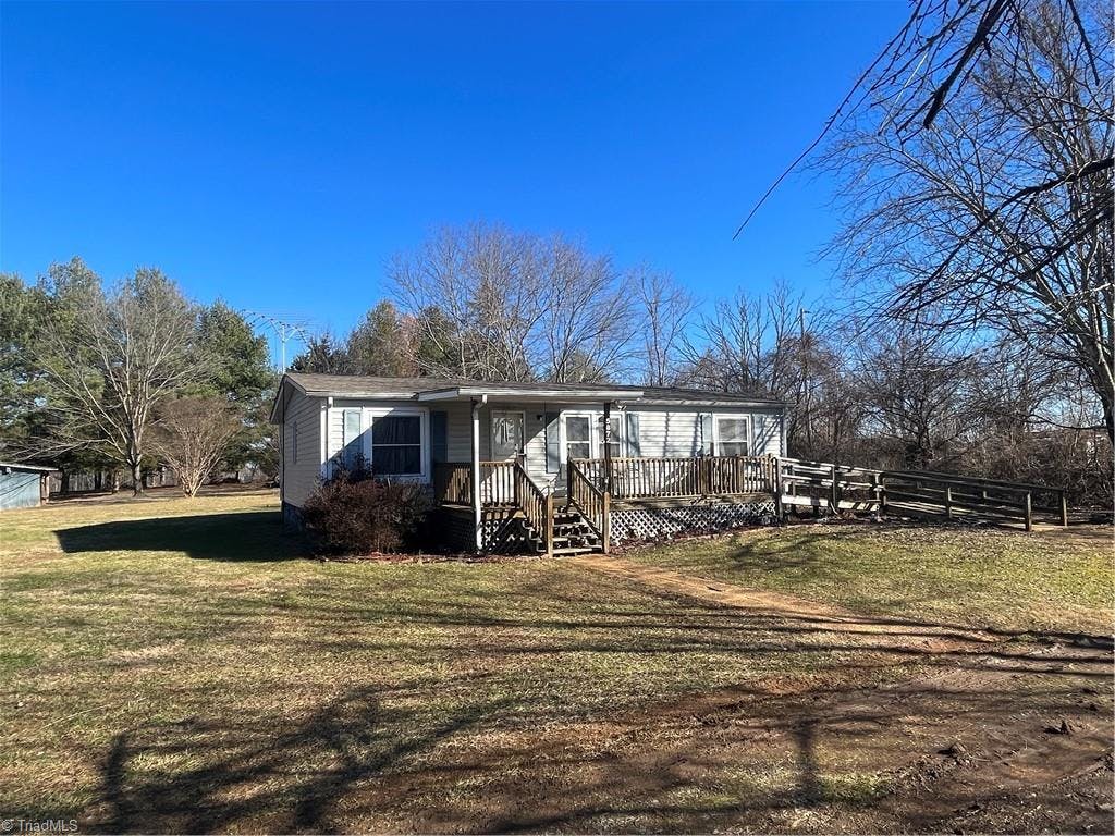Exterior photo of 5872 Austin Little Mountain Road, Roaring River NC 28669. MLS: 1093672