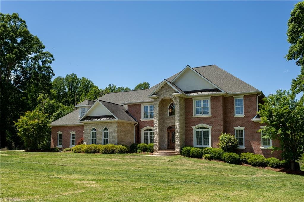 Welcome home to this breathtakingly beautiful, custom built home in Sapona Country Club community!