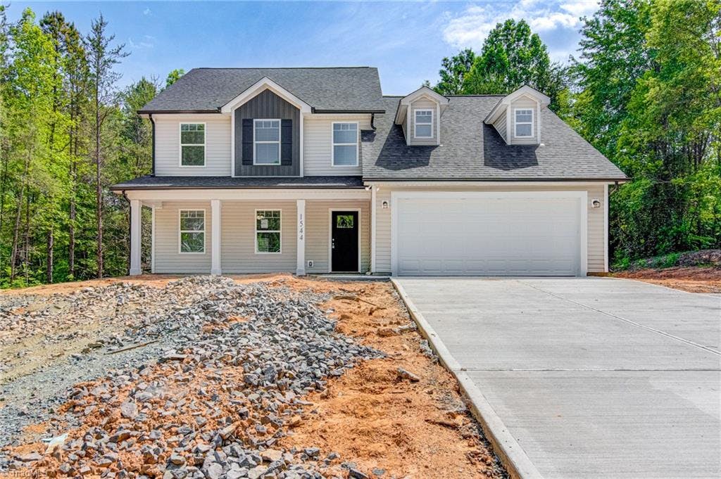 Exterior photo of 1544 S Peace Haven Road, Clemmons NC 27012. MLS: 1105642