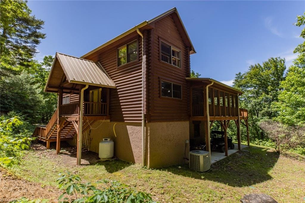 Exterior photo of 462 Casey mountain Road, Purlear NC 28665. MLS: 1106410