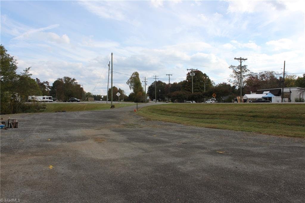 Exterior photo of 1178 US Highway 21, State Road NC 28676. MLS: 1123330