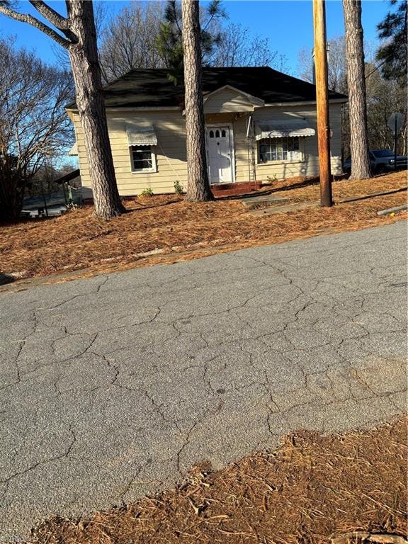 Exterior photo of 501 Vance Avenue, Salisbury NC 28144. MLS: 1128394