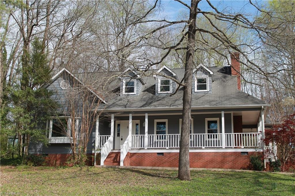 Exterior photo of 622 Oakdale Drive, Statesville NC 28677. MLS: 1134082