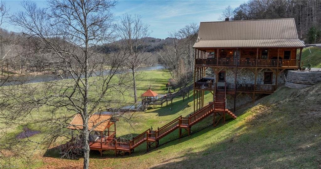 Exterior photo of 14 River Front Drive, Piney Creek NC 28663. MLS: 1136426
