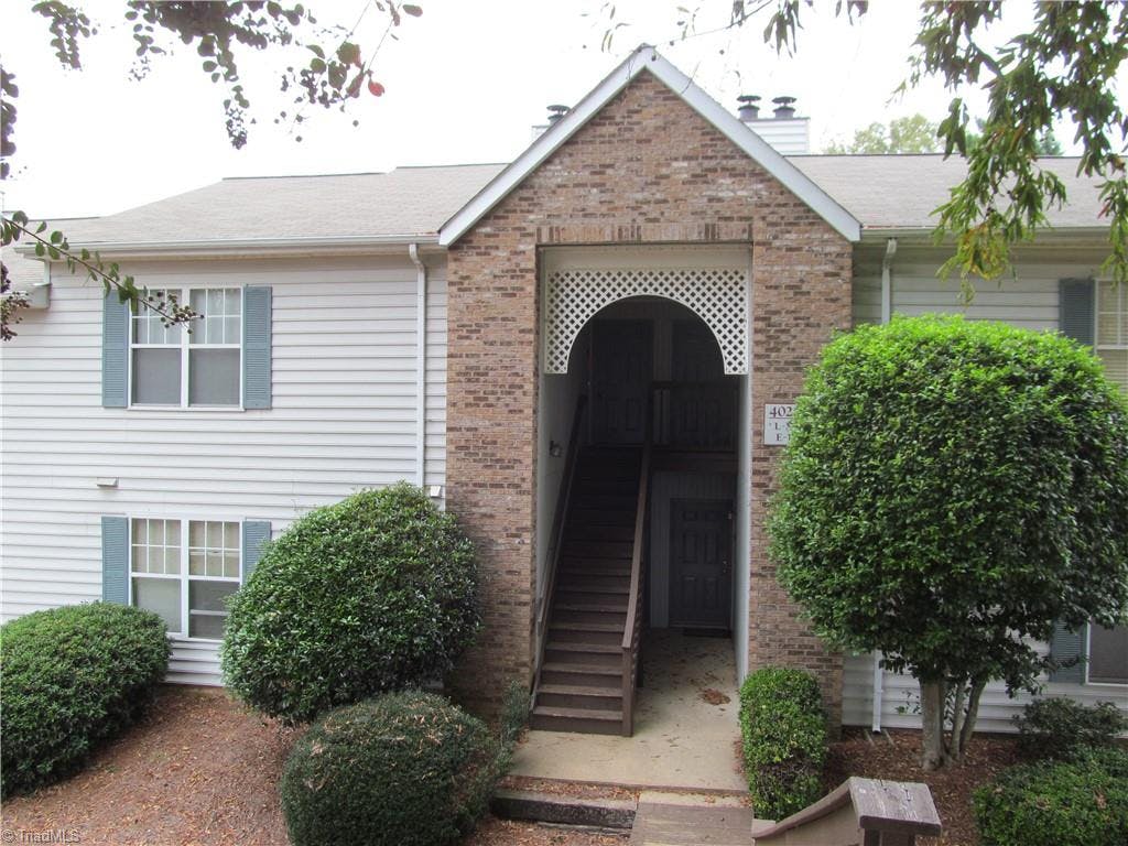 Exterior photo of 4020 Whirlaway Court, Clemmons NC 27012. MLS: 1139161