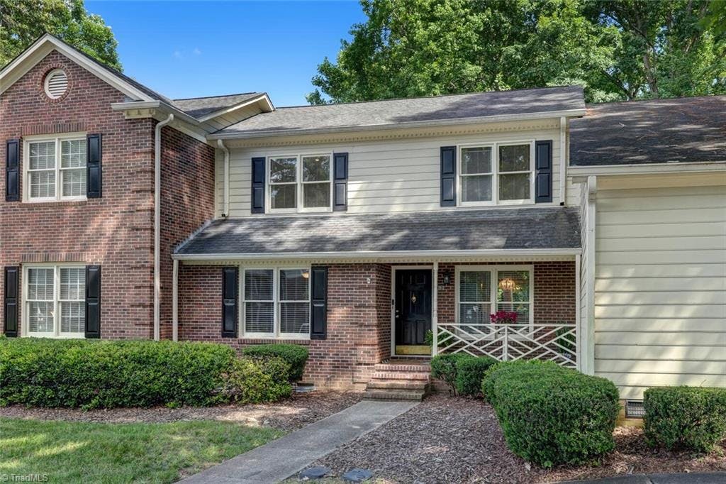 Fantastic opportunity to live in a great central location within Greensboro!