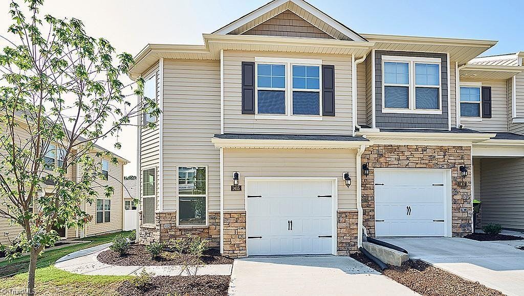 Exterior photo of 1223 Evelynnview Lane # 244, Kernersville NC 28284. MLS: 1145732