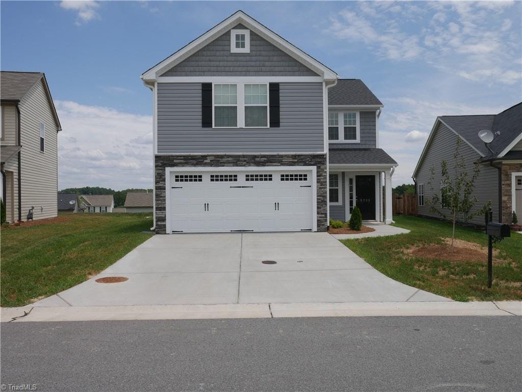 Exterior photo of 5733 Midstream Circle, Clemmons NC 27012. MLS: 1147129