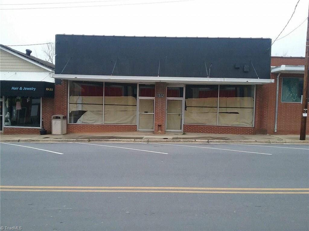 Exterior photo of 1532 Main Street, Ramseur NC 27316. MLS: 875776