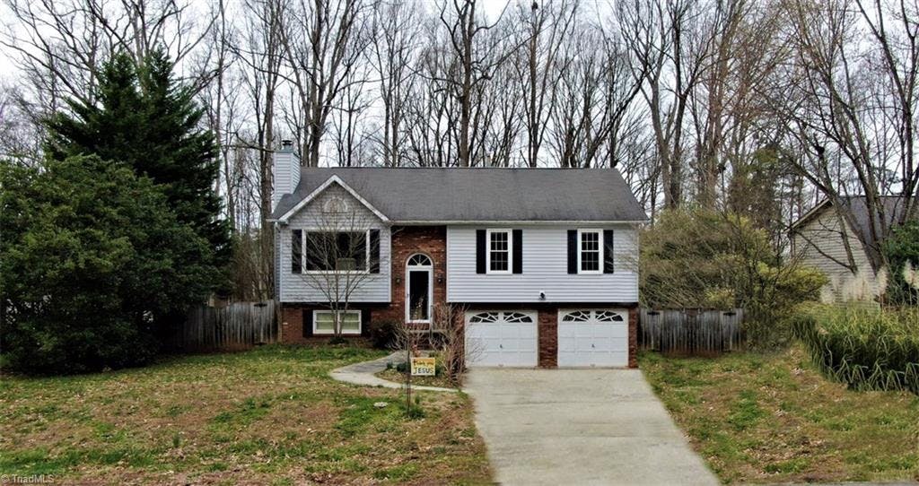Exterior photo of 2513 WHITE FENCE Way, High Point NC 27265. MLS: 967170