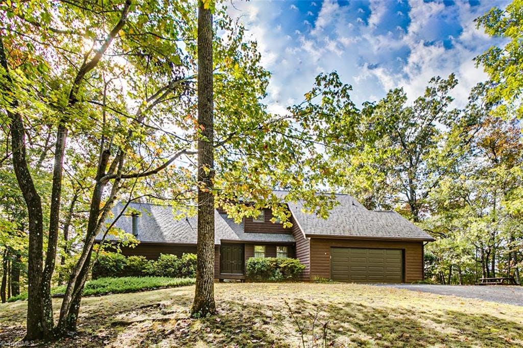 Beautiful private home on 74+/- acres!