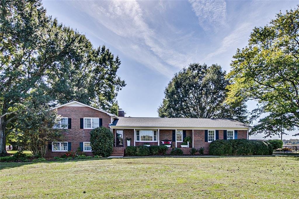 Beautifully maintained home on 4+/- acres!