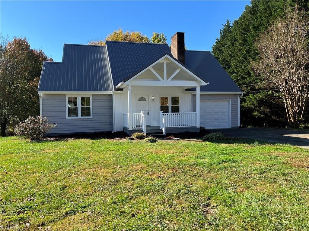 Exterior photo of 1865 Chestnut Grove Road, King NC 27021. MLS: 1088749