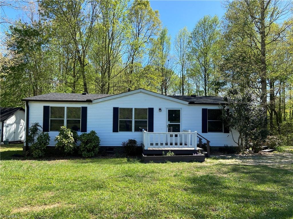 3 bdrm, 2 bath on 1.27 acres with affordable Randolph County taxes. Move in ready. Roof, HVAC heatpump, range installed 2020. Seller updated both baths, added LVP flooring, paint, carport & more!