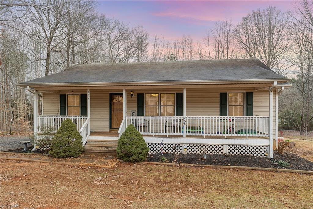 Exterior photo of 930 Country Place Road, Asheboro NC 27203. MLS: 1131180